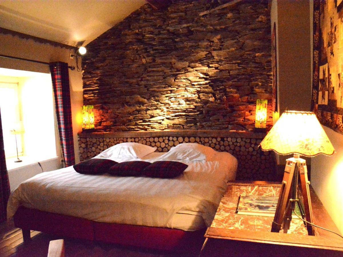 Villa With Hot Tub And Sauna Bièvre Pokoj fotografie